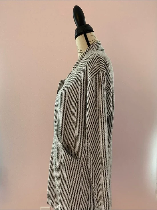 Express Black & White Longline Open-Front Jacket - Picture 4 of 7